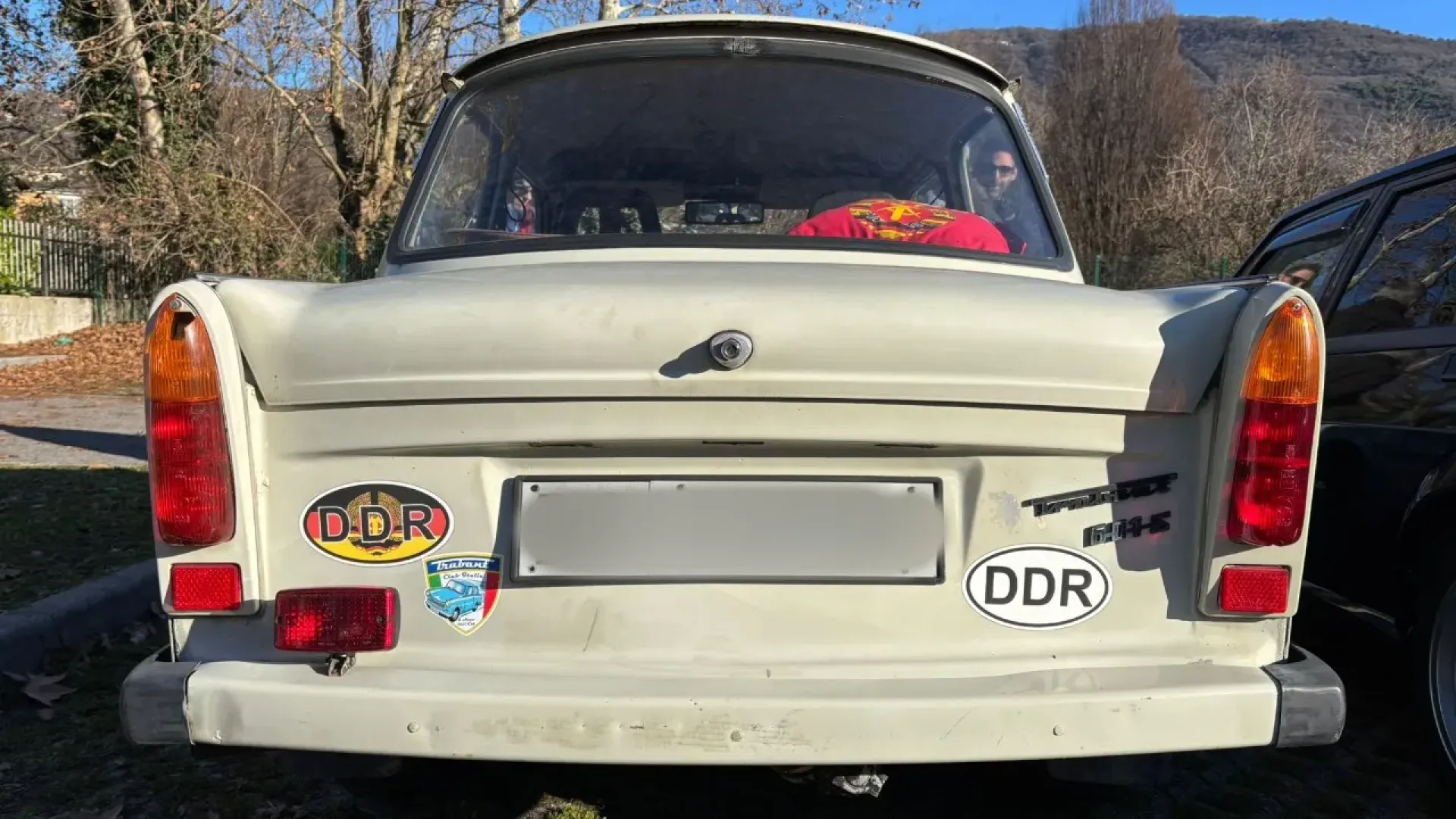 La Trabant P601 fu prodotta dalla VEB Sachsenring Automobilwerke a Zwickau, nella DDR