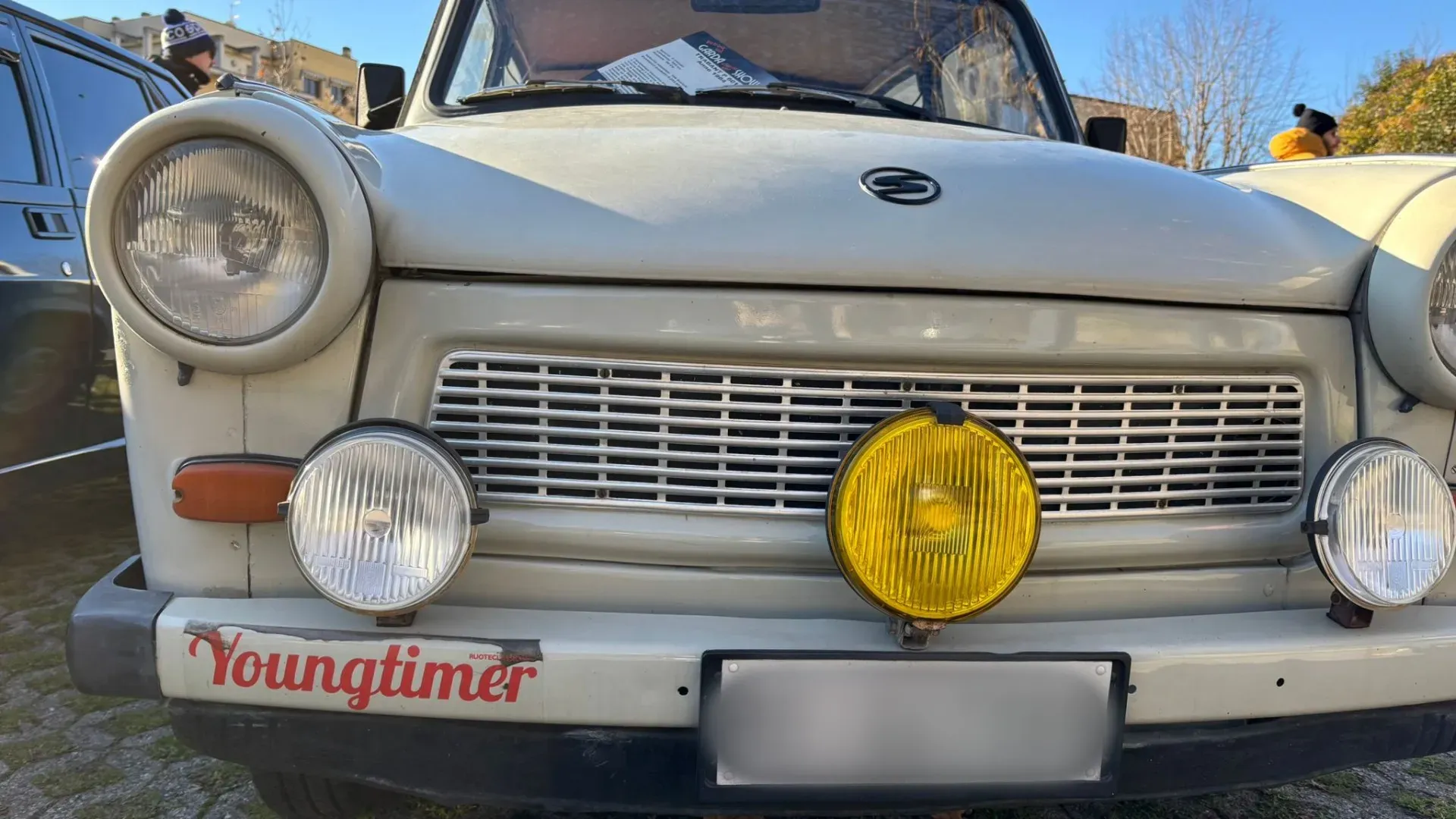 La Trabant era economica rispetto ad altre auto, ma il sistema socialista ne limitava la disponibilità