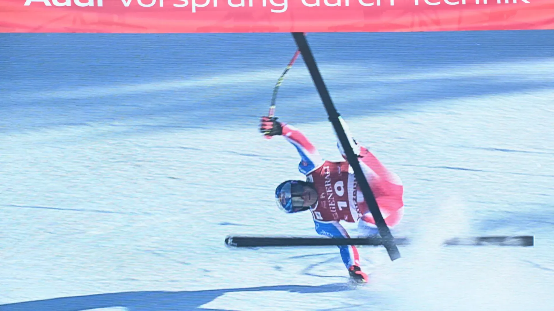 Il campione francese è caduto durante la gara di Super G maschile della Coppa del Mondo di sci alpino a Kitzbuehel