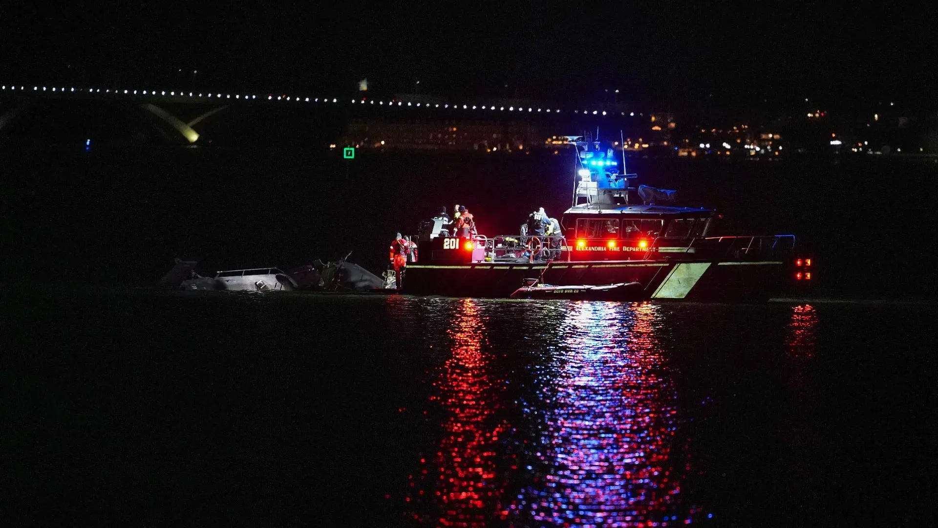 Sull'aereo c'erano 60 passeggeri e quattro membri d'equipaggio