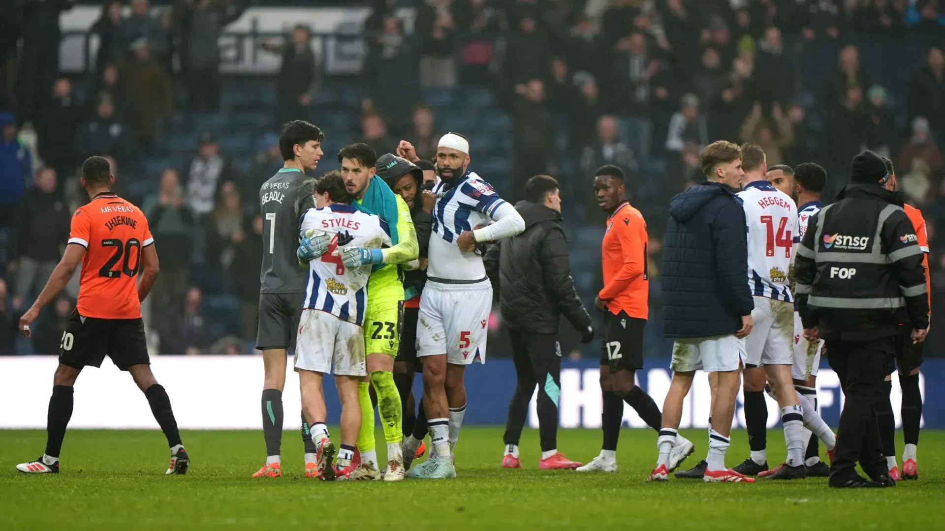 Lo Sheffield ha pareggiato al 90+3', il West Bromwich è tornato in vantaggio al 90+7'