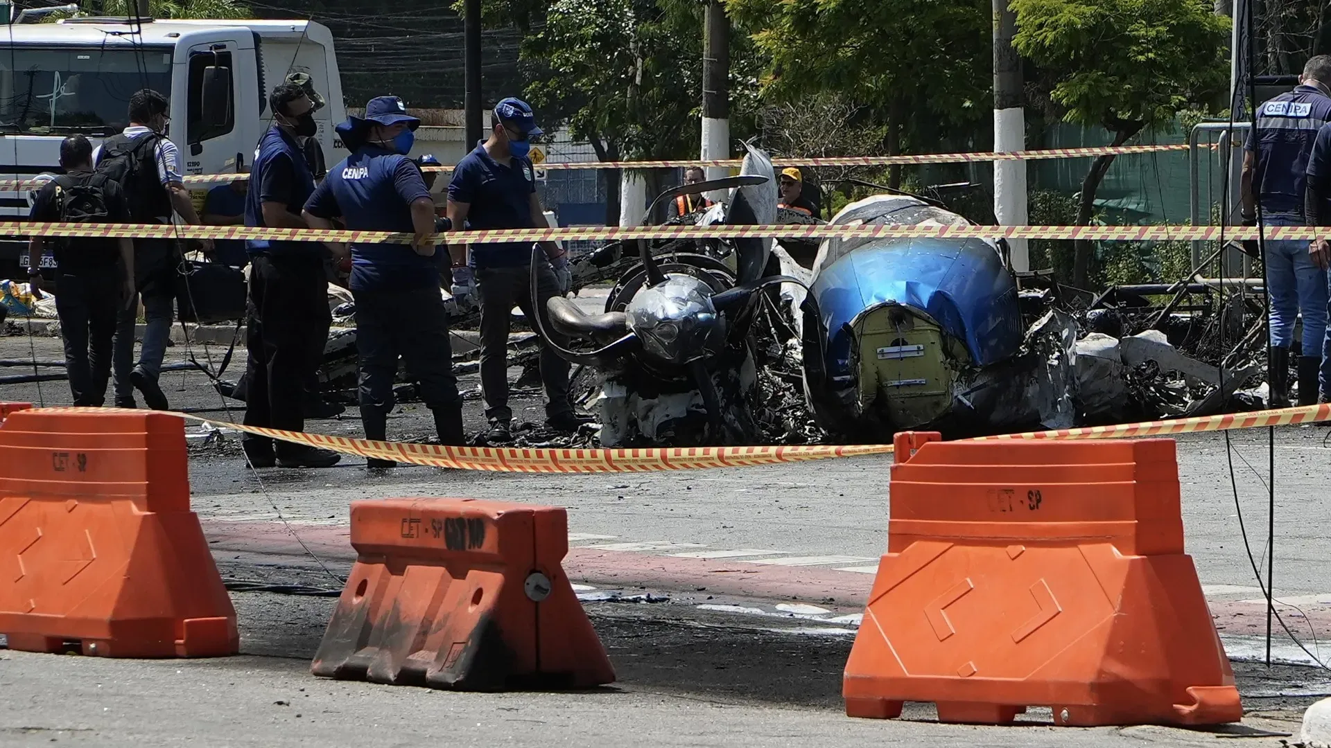 Probabile che il pilota abbia tentato un atterraggio d'emergenza lungo l'Avenida Marquês de São Vicente