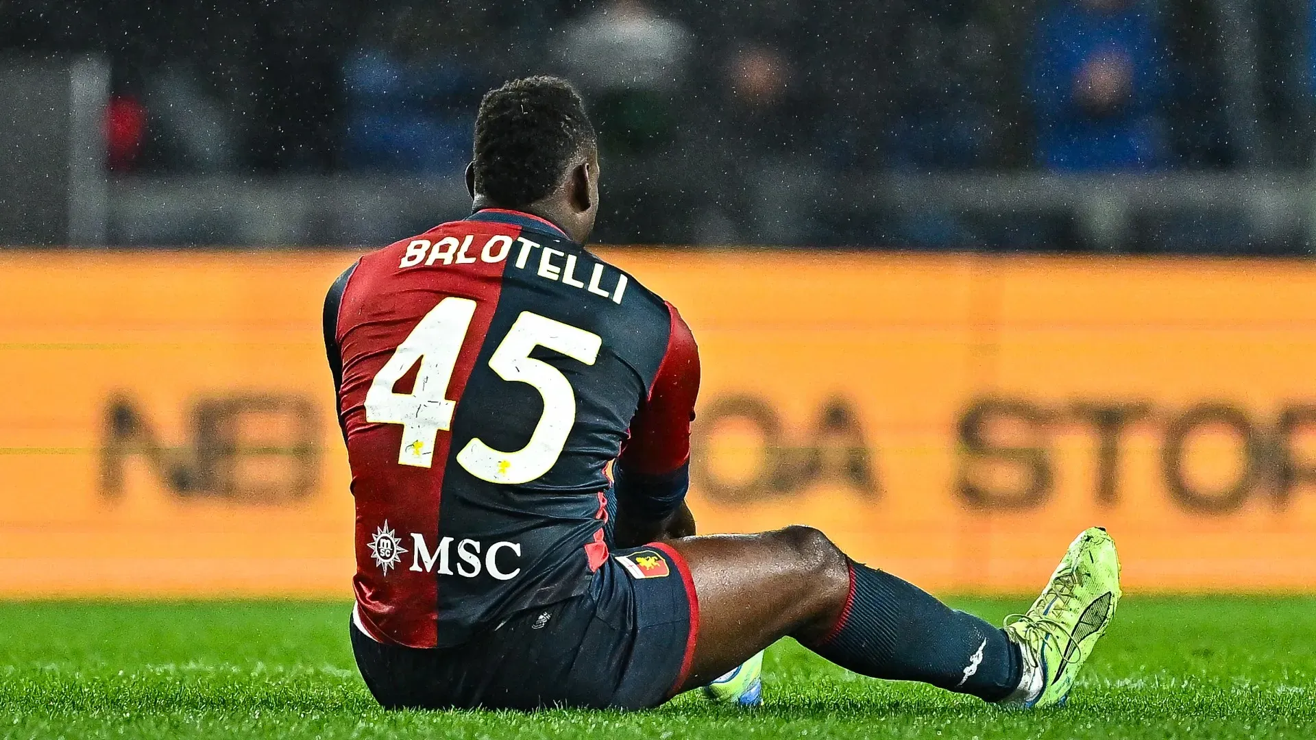 Mario Balotelli sta vivendo forse la fase più complicata della sua carriera