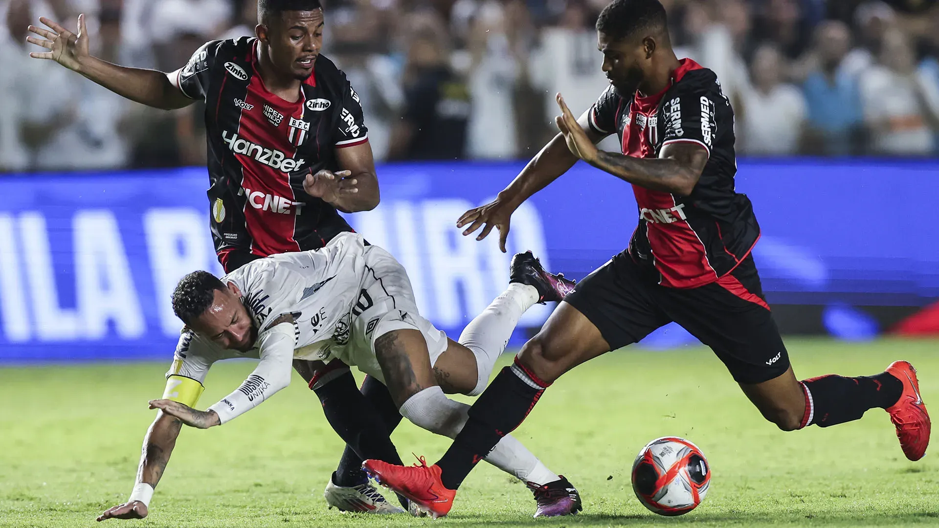 Durante la partita con il Botafogo ha subìto un durissimo intervento