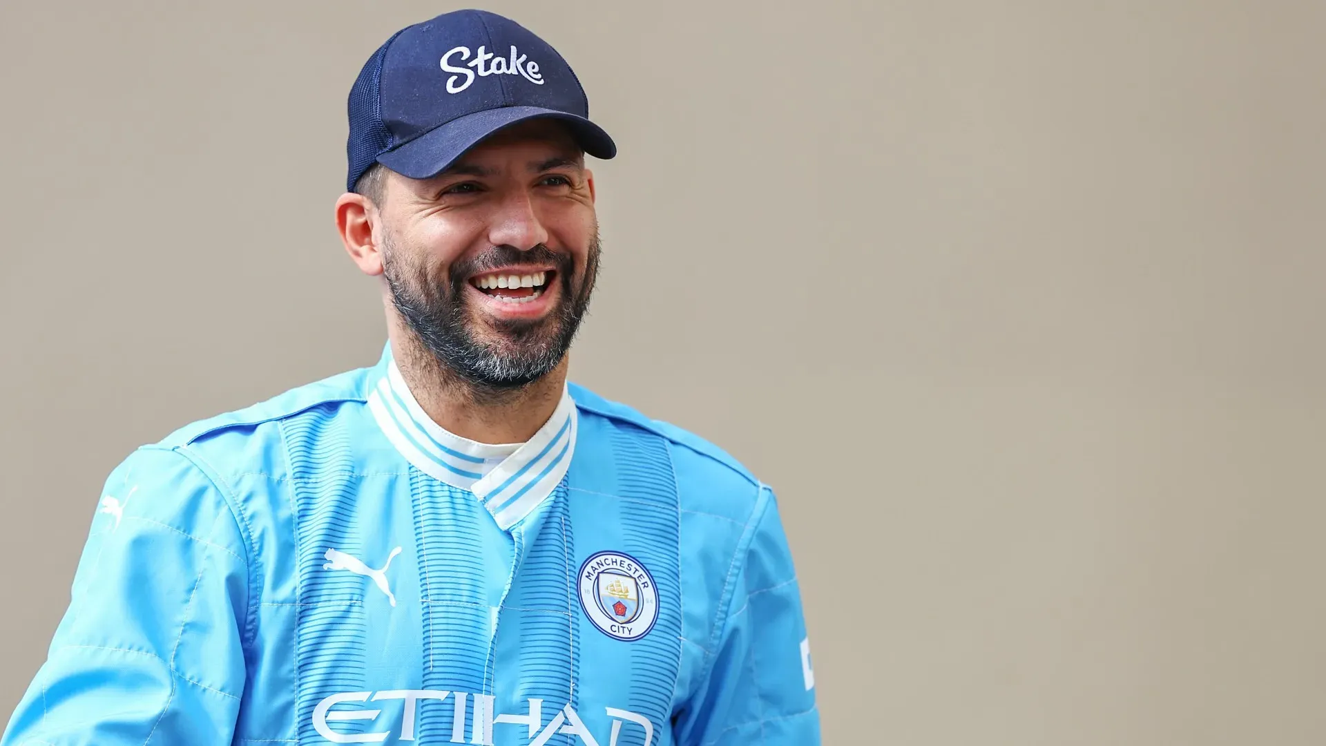 Sergio Aguero si dà alle corse: le immagini