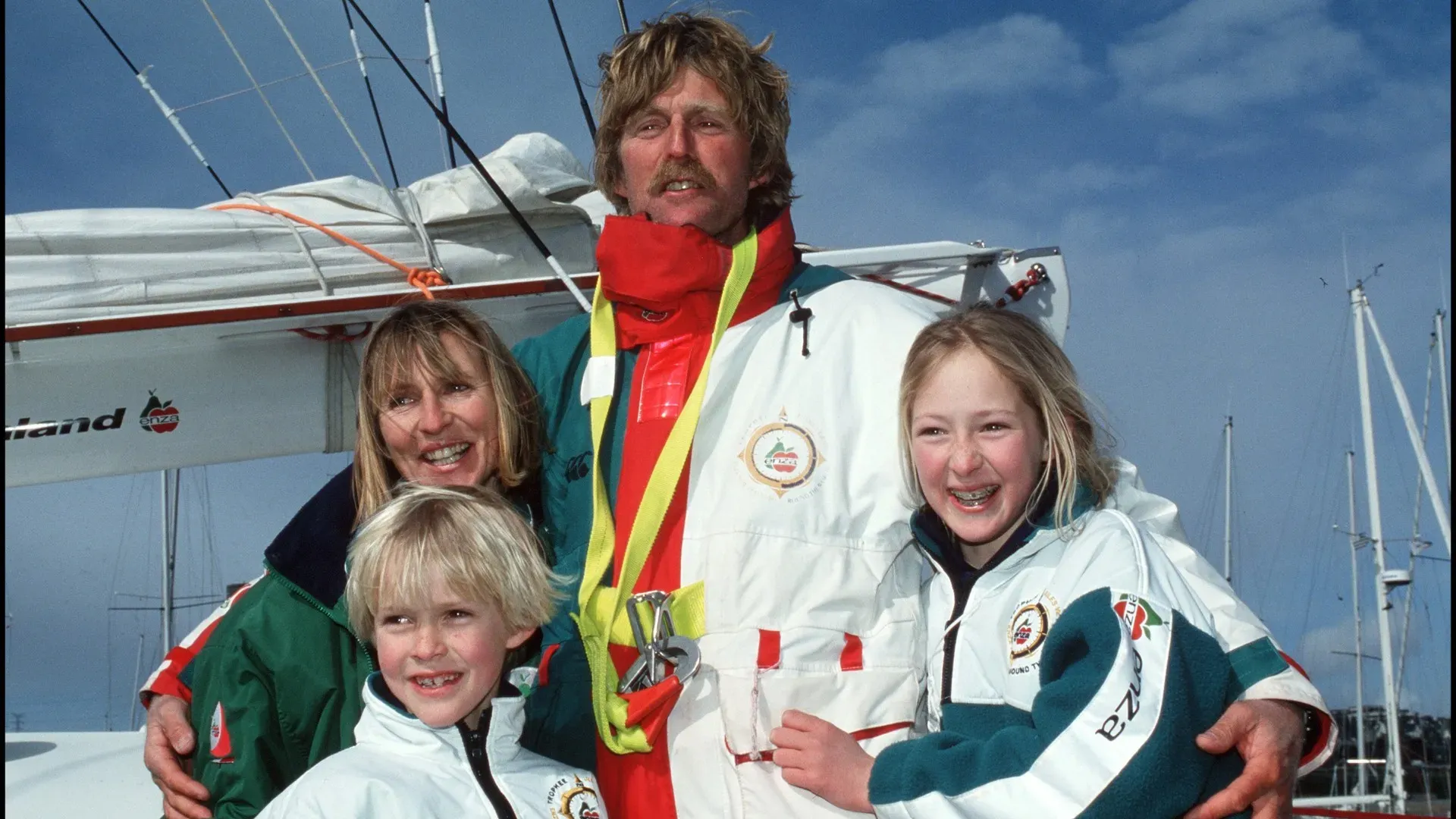 Ha conquistato la Ocean Race 1989-1990 e il Trophée Jules Verne dal 1994 al 1997