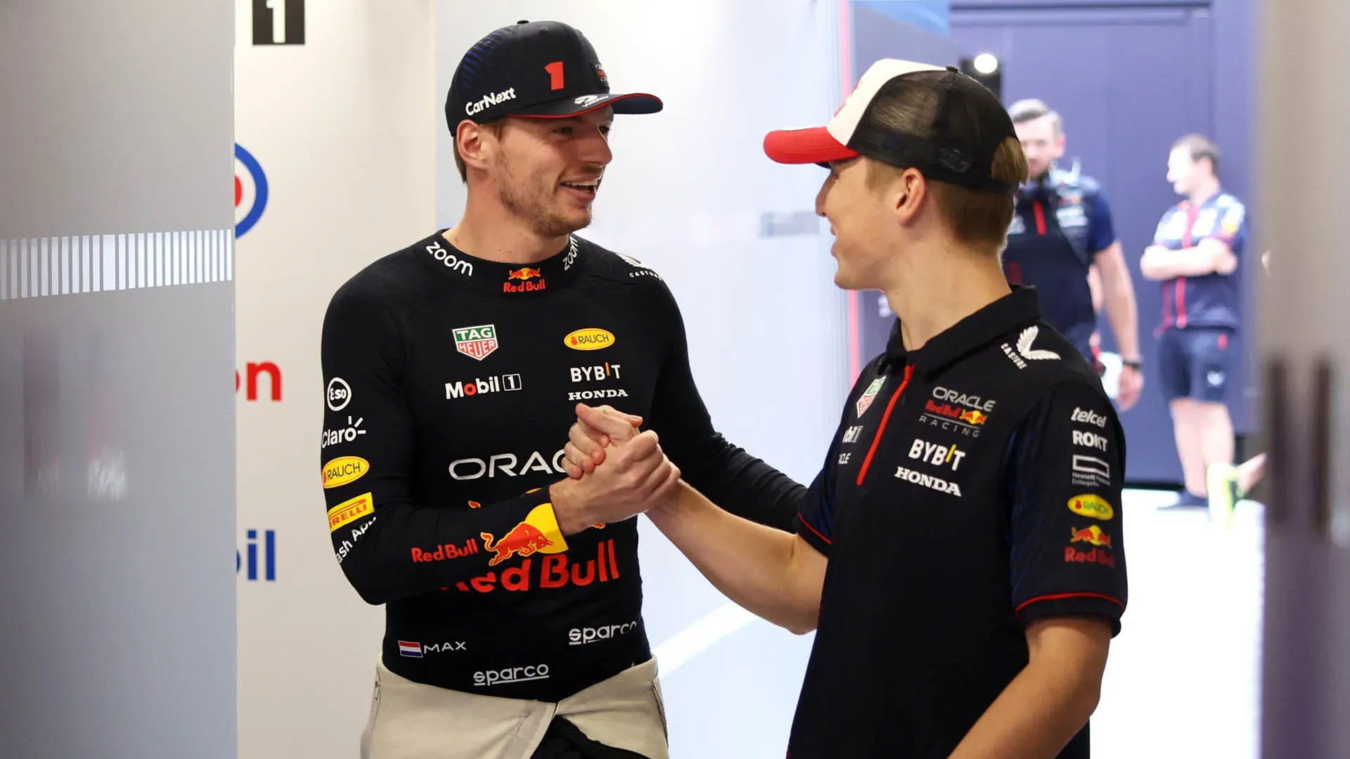 Max Verstappen manda un messaggio al nuovo compagno di squadra Liam Lawson