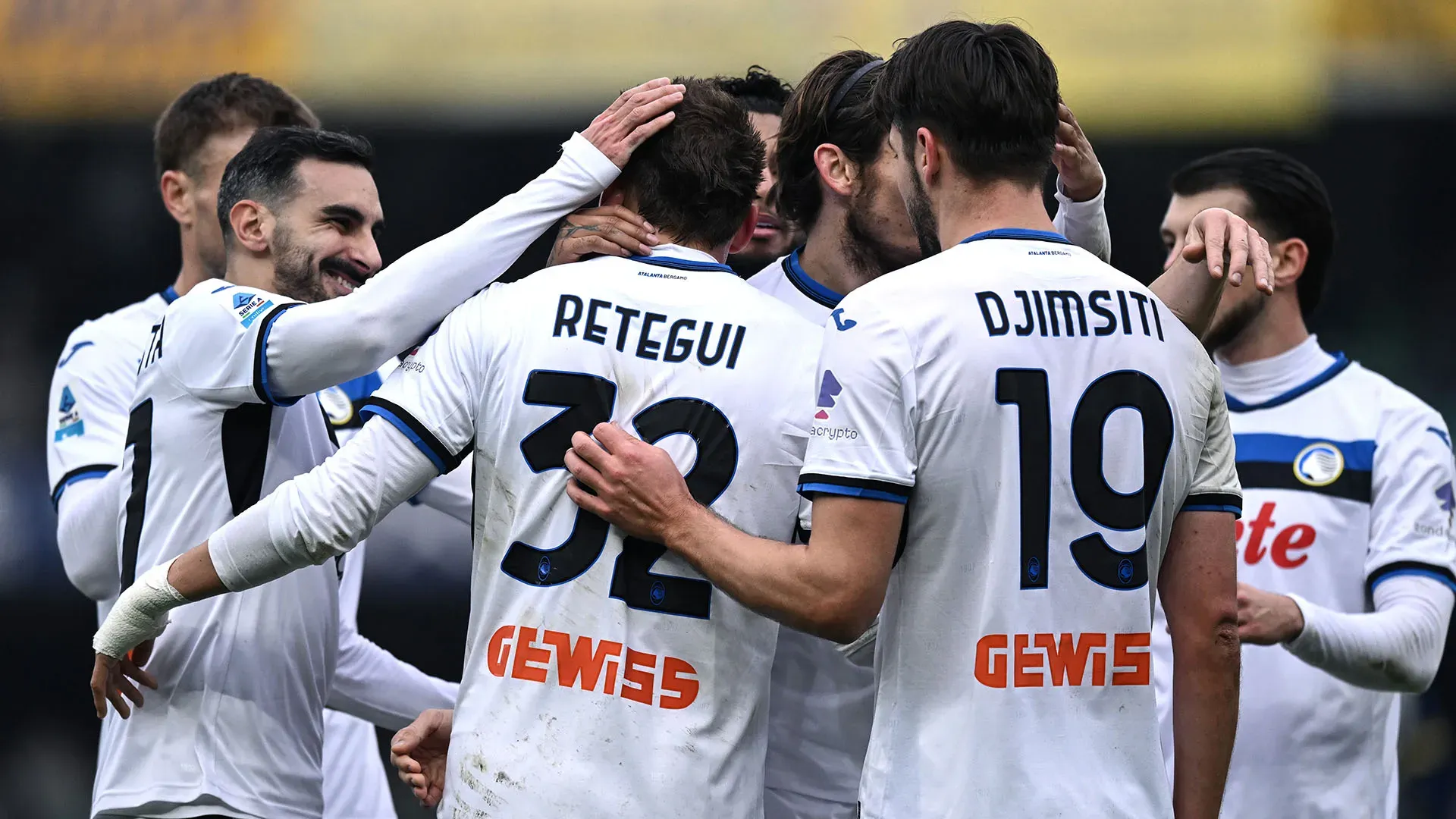 Retegui ha disputato 18 partite con la nazionale italiana, segnando 6 gol