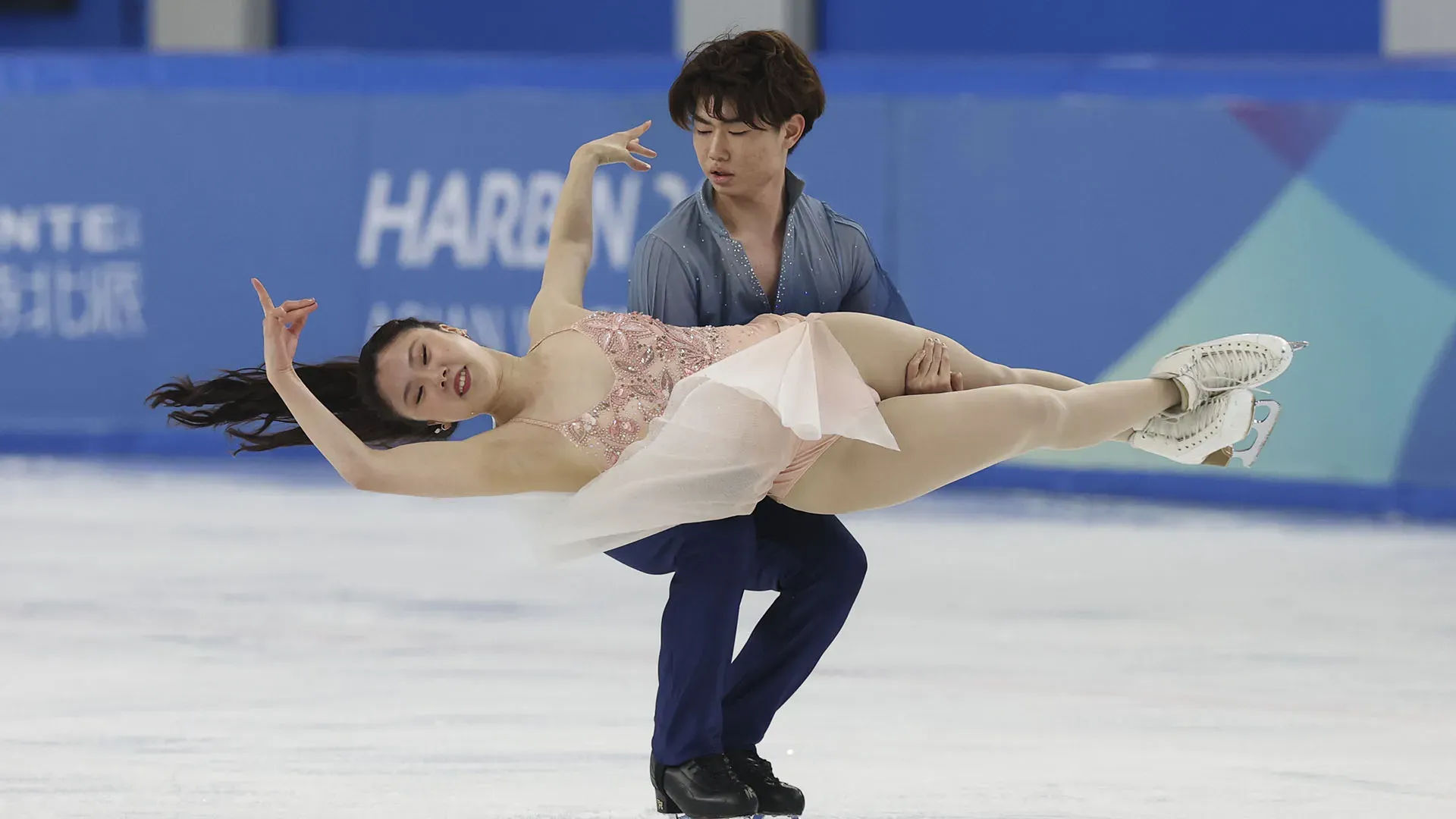 La medaglia di bronzo è andata ad un'altra coppia giapponese, composta da Azusa Tanaka e Shingo Nishiyama