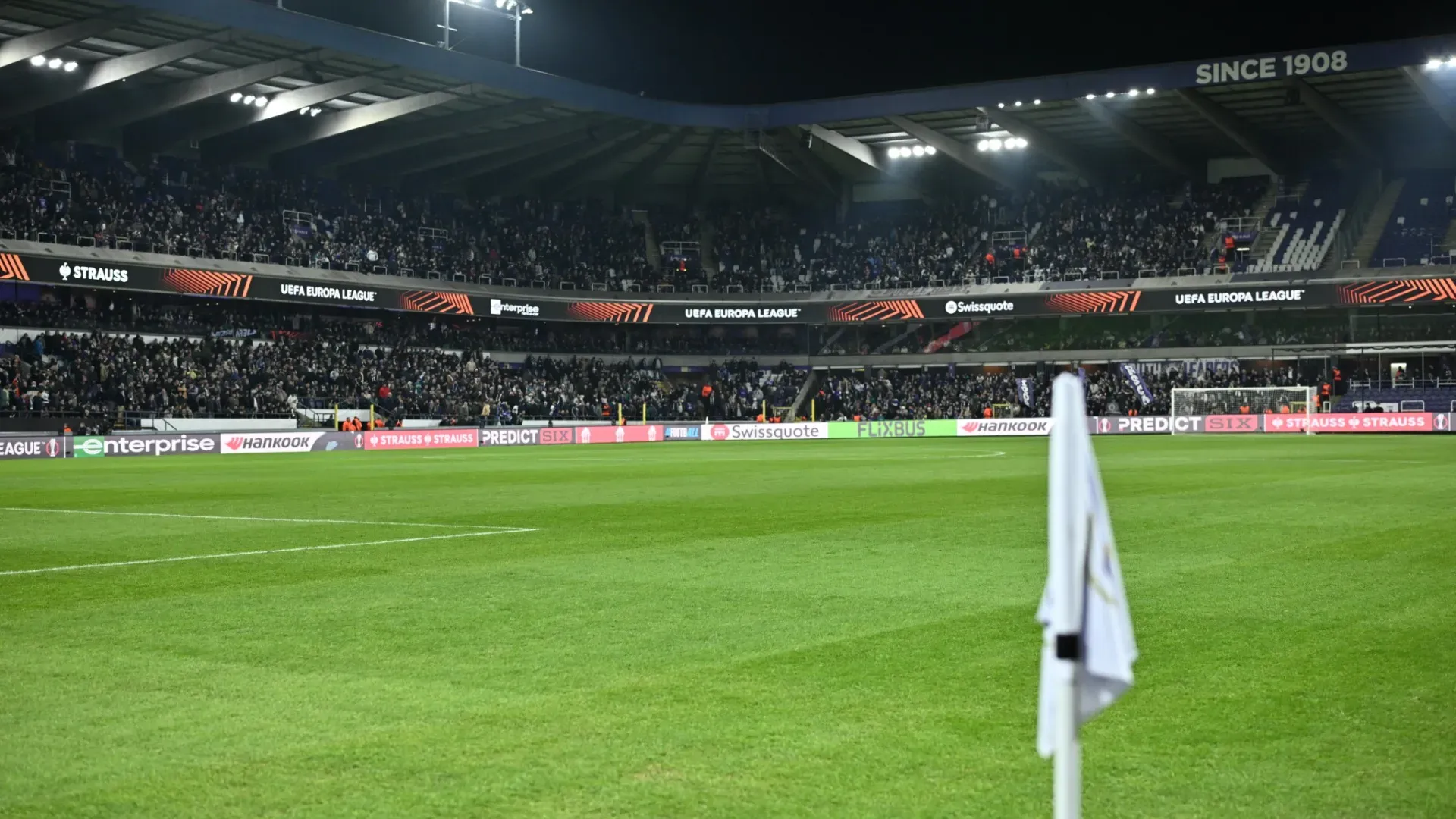 Scene vergognose quelle viste durante Anderlecht-Fenerbahce