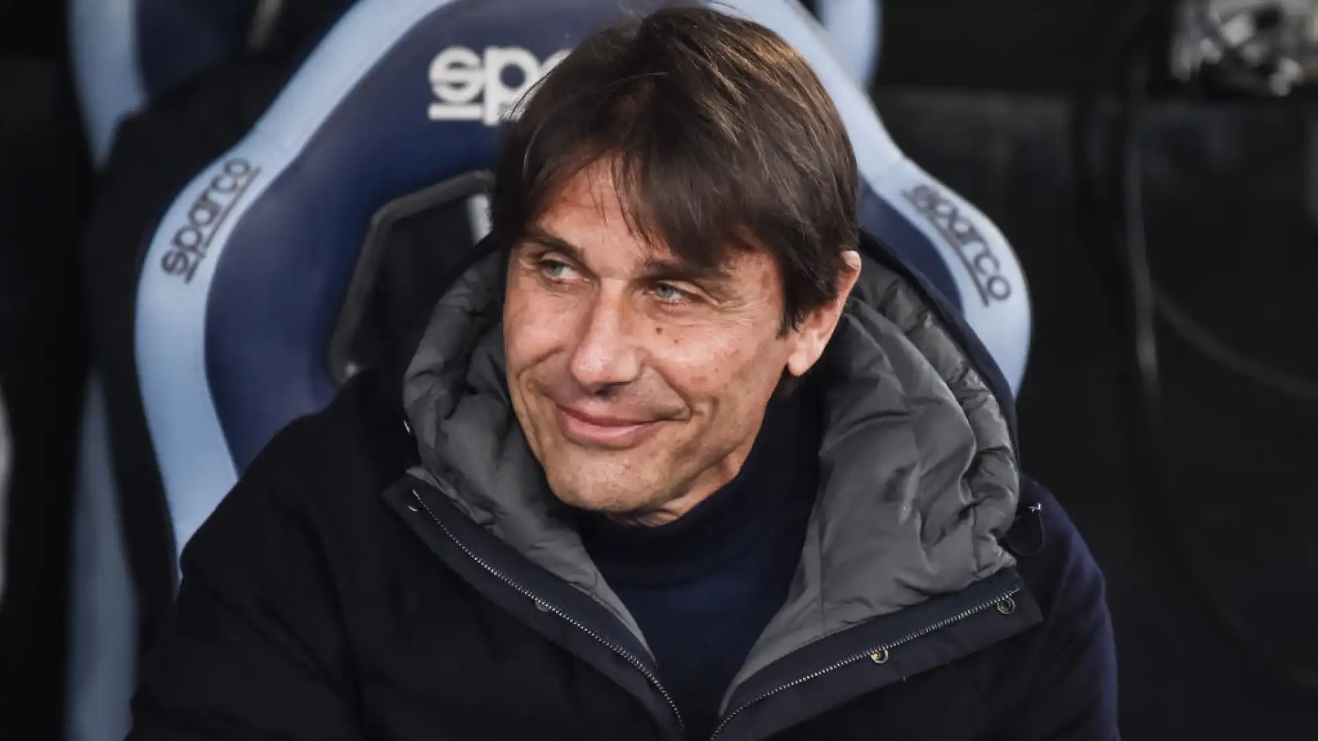 Secondo Tuttosport nella Juventus ci sono alcuni dirigenti che vorrebbero riportare a Torino Antonio Conte