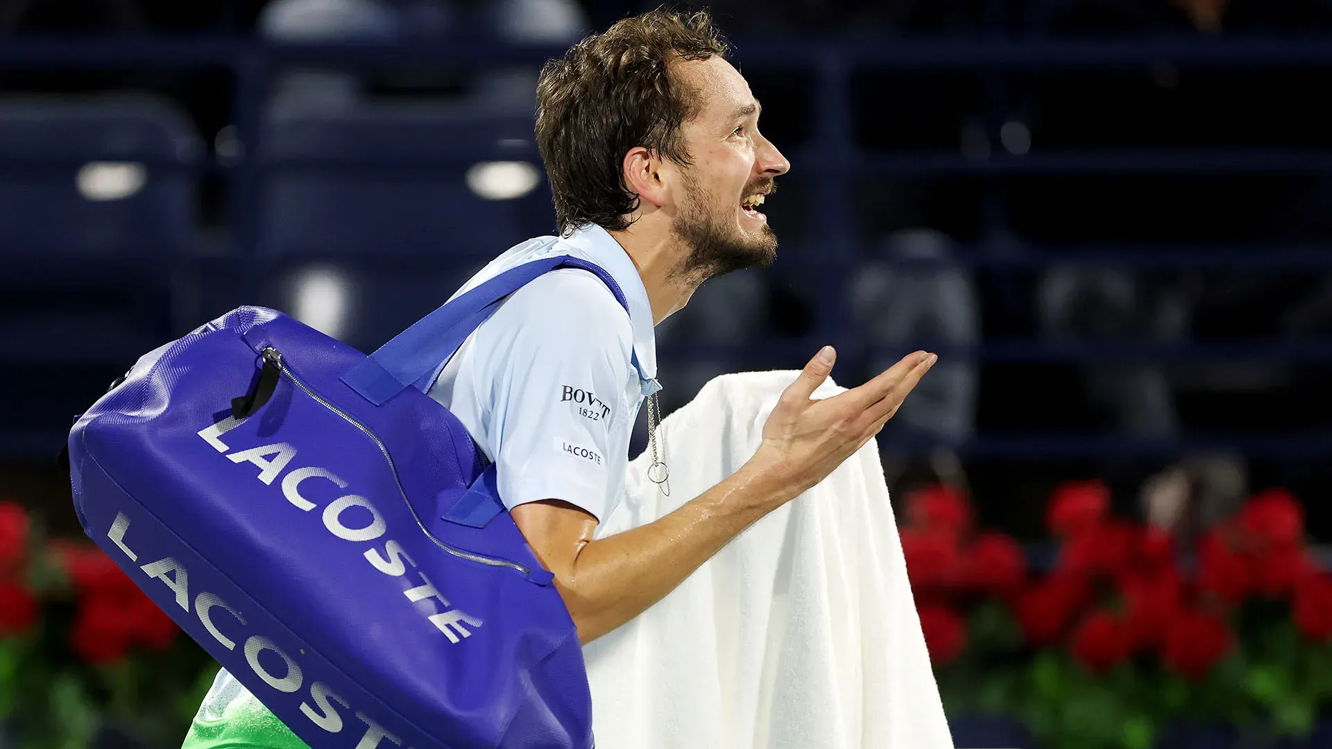 Daniil Medvedev si infuria con l'arbitro e lancia pesanti accuse