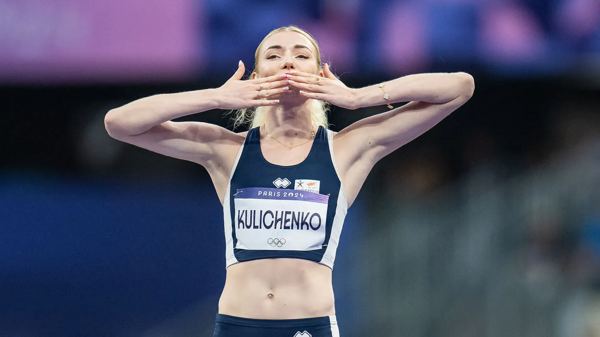 Elena Kulichenko è nata il 28 luglio 2002 ad Odincovo, in Russia