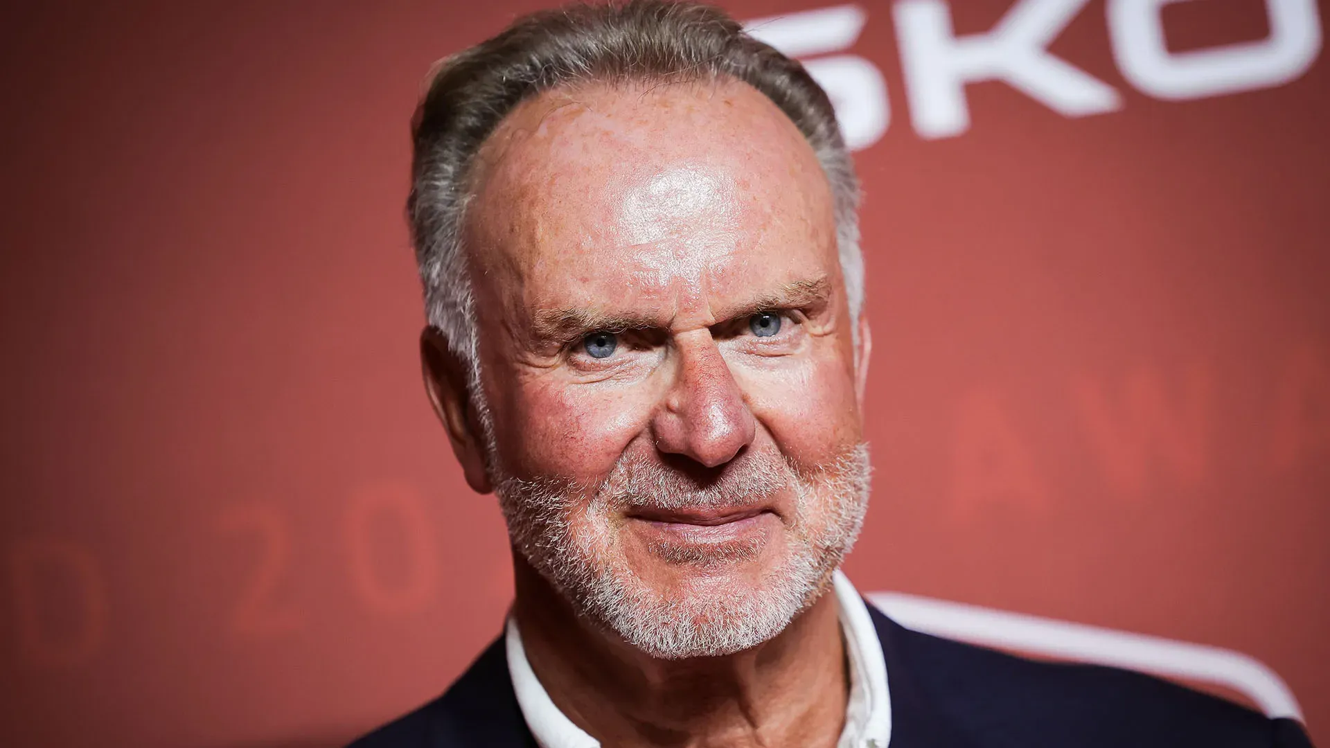 "Penso che abbiamo bisogno della FIFA per trovare una soluzione a questo problema" ha detto Rummenigge al giornale