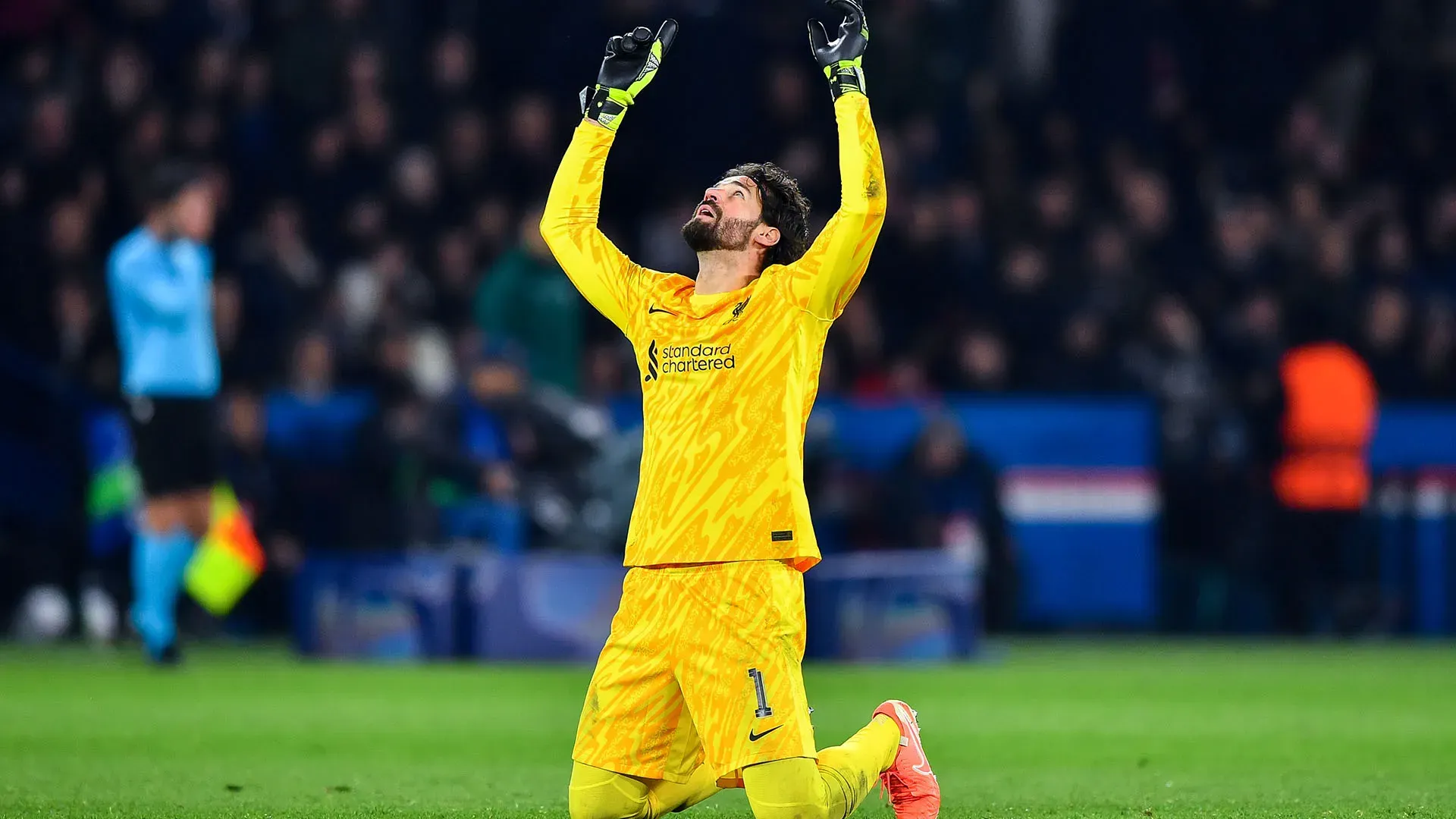 Il tecnico del Liverpool Arne Slot ha applaudito Alisson: "Ho avuto alcuni giocatori molto bravi come allenatore, ma mai il miglior portiere del mondo fino ad ora"