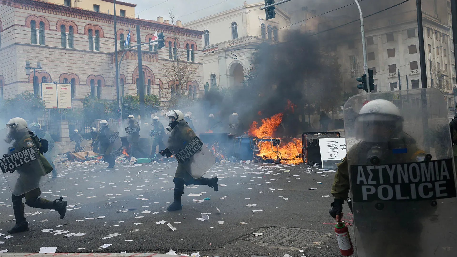 Atene è stata la città più colpita ma gli scontri sono avvenuti in varie città della Grecia