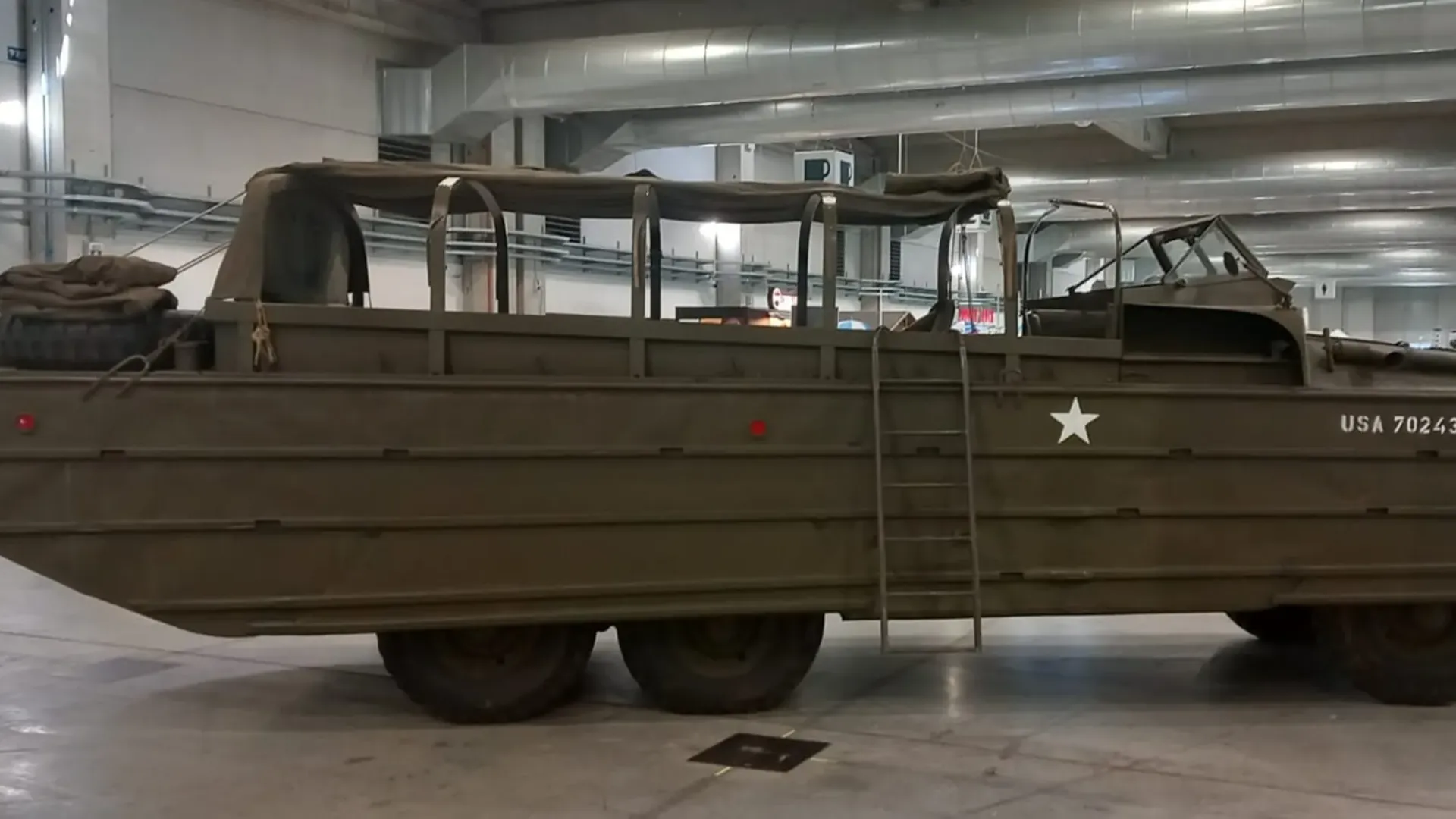 Presenti mezzi risalenti alla Seconda Guerra Mondiale