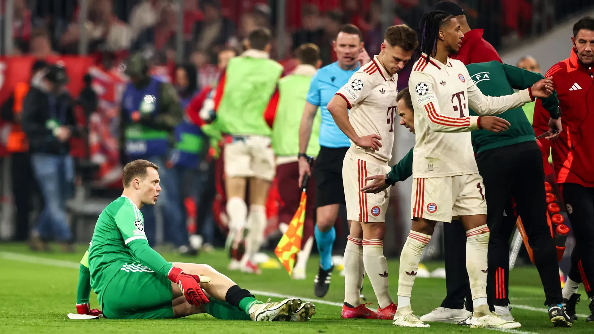 Il portiere ha dovuto lasciare il campo al minuto 58 della sfida contro il Bayer Leverkusen