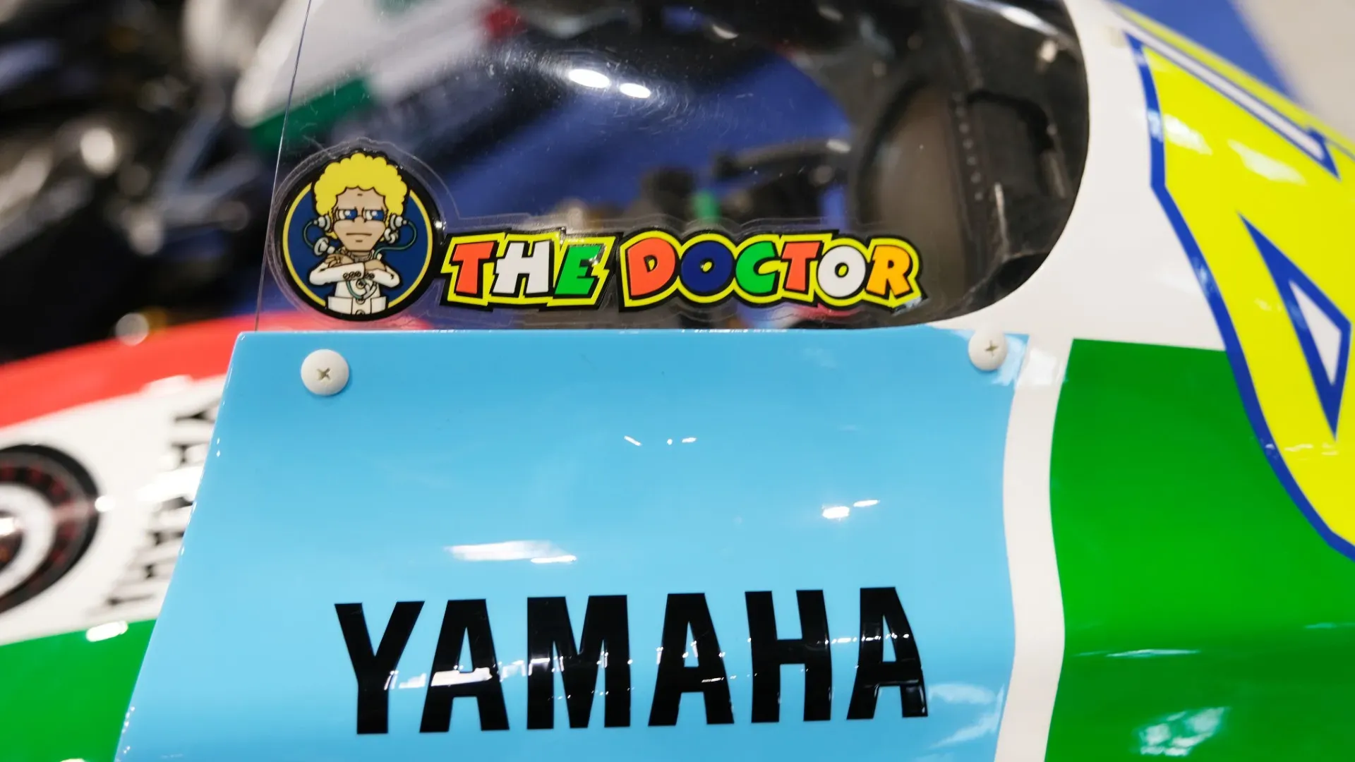 Nel 2004 il team ufficiale Yamaha ingaggiò Valentino Rossi