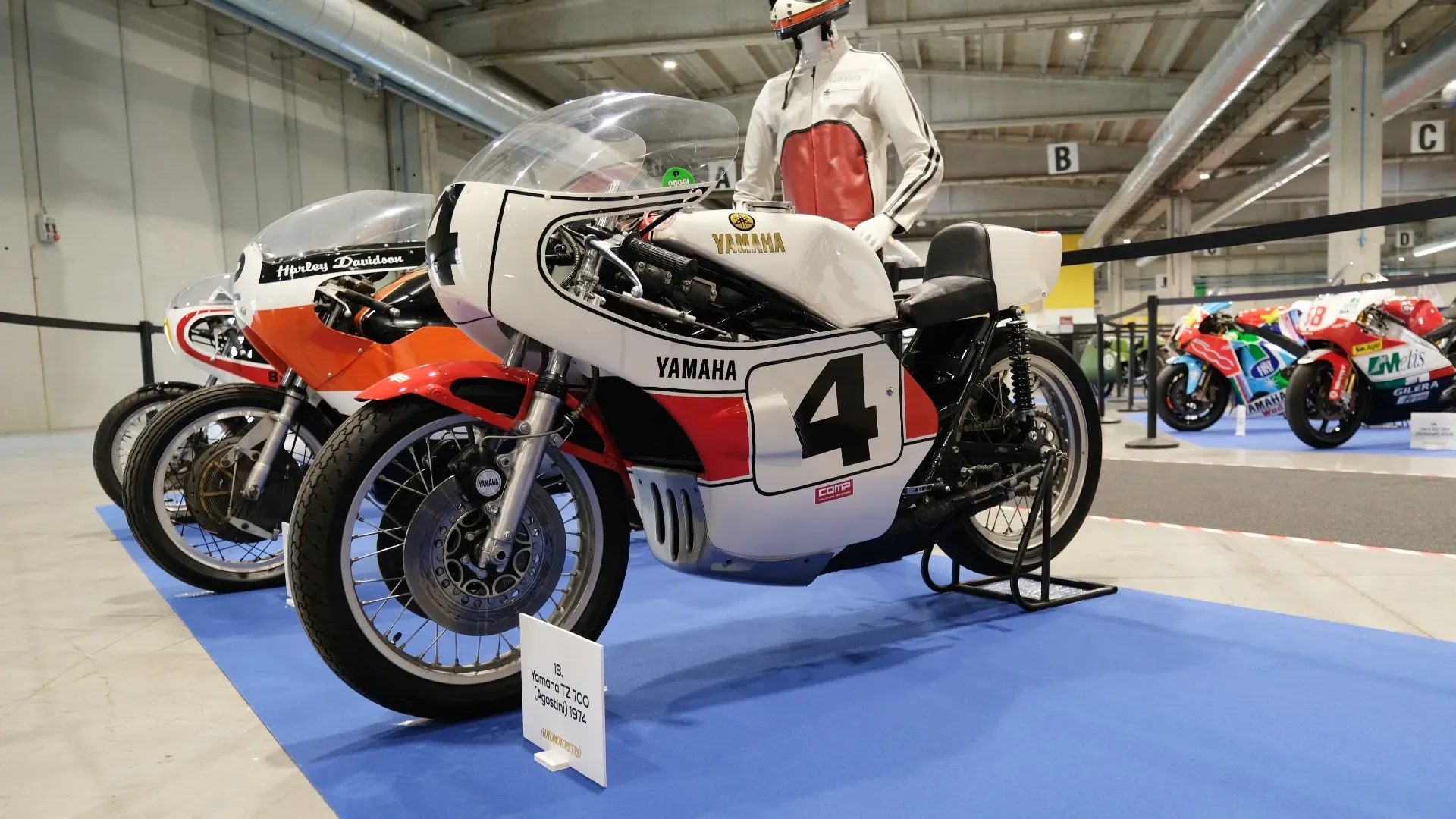 Emoziona ancora la Yamaha TZ 750