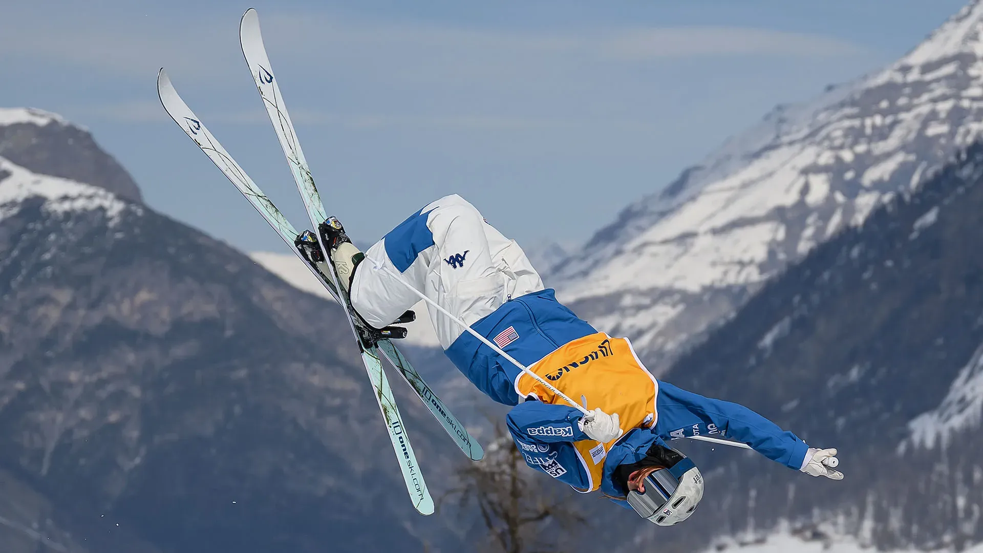 In gara le campionesse e i campioni di moguls, dual moguls e aerials