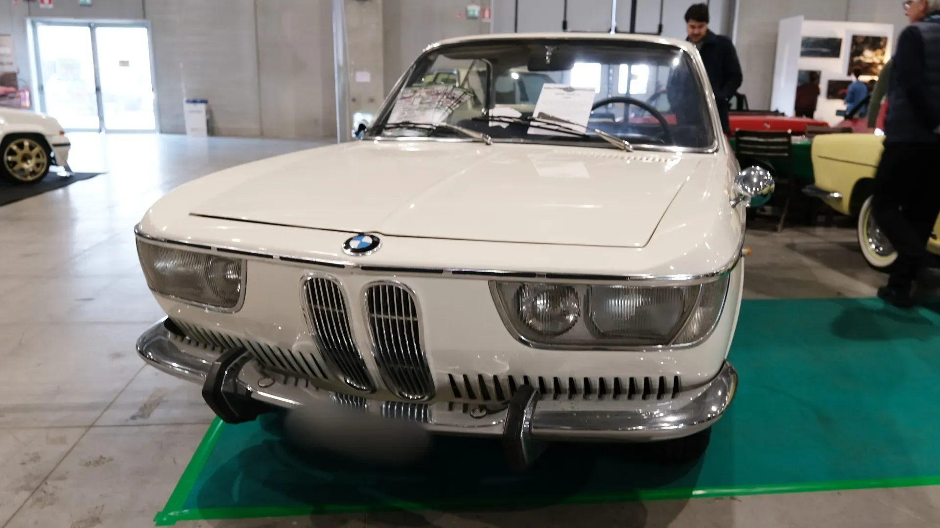 Il lancio delle berline di fascia media della Neue Klasse dette la svolta per la BMW