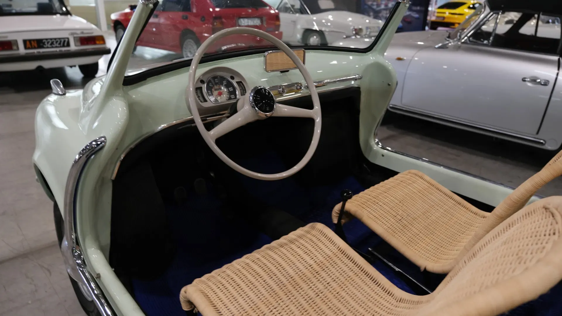 Il 9 marzo 1955, al Palazzo delle Esposizioni di Ginevra, fu presentata la Fiat 600