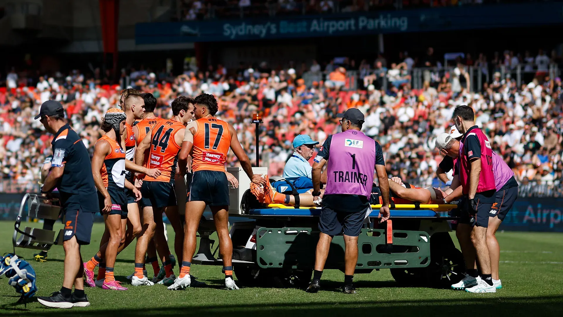 I Giants hanno poi condiviso una foto del campione che dall'ospedale guarda la partita sul telefonino