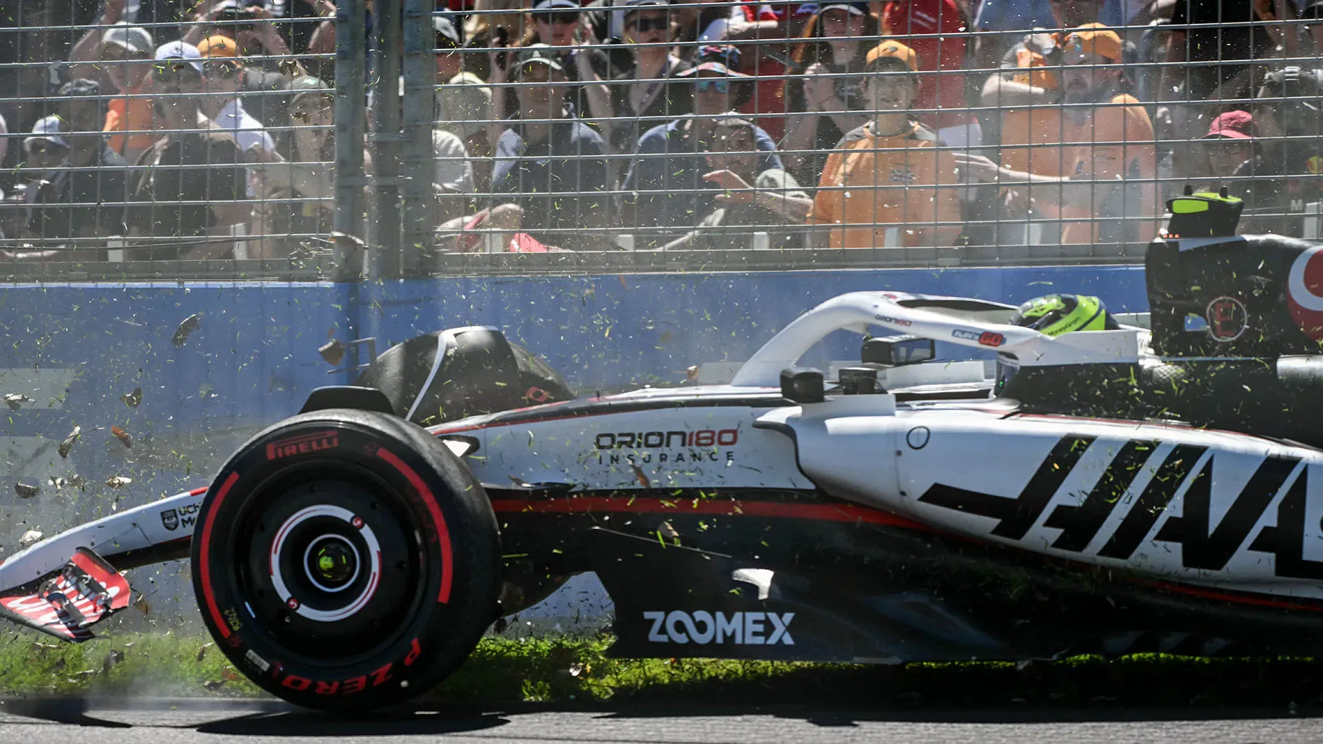 Durante la prima sessione di prove libere del GP d'Australia c'è stato il primo incidente del Mondiale