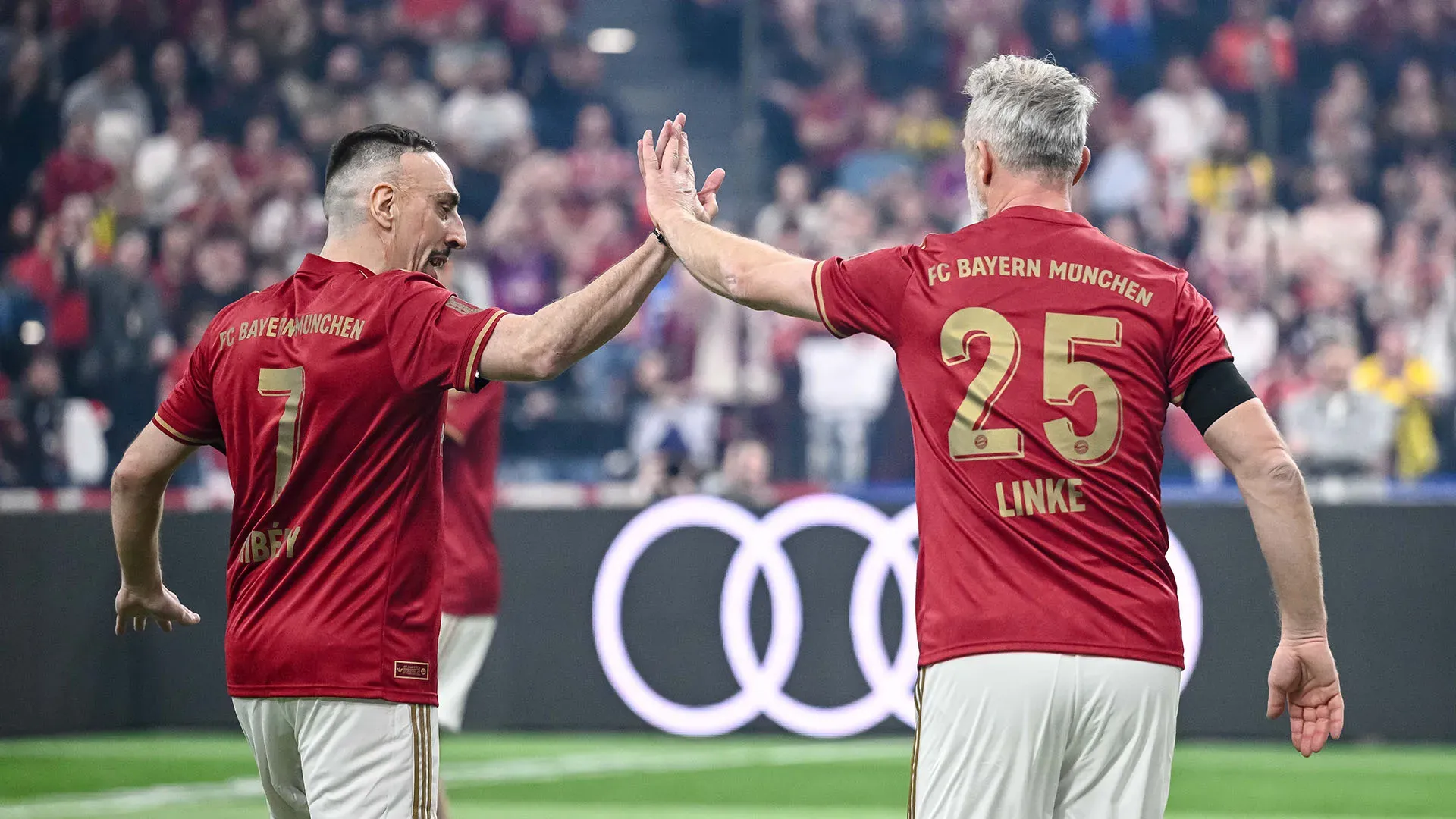 Grande intesa tra Ribery e Thomas Linke