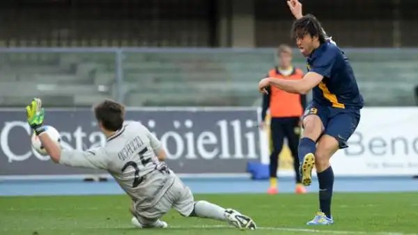 Chievo-Verona 0-1. Toni 7. Al secondo tentativo, con una deviazione in spaccata, fa centro, regalando il derby all'Hellas.