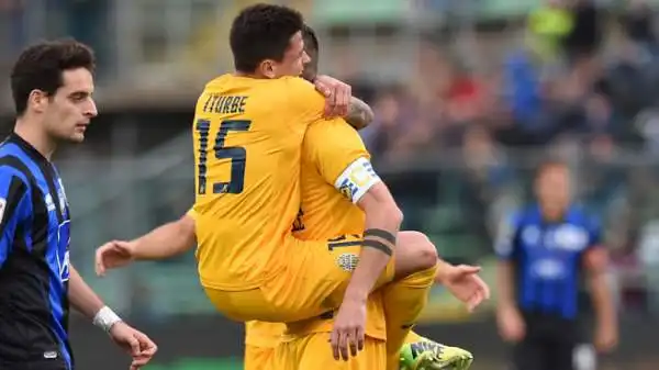 Atalanta-Verona 0-2. Iturbe 7,5. Probabilmente a Bergamo se lo sogneranno fino a Pasquetta. Torna a mettere il turbo e i difensori nerazzurri lo vedono solo quando lascia il posto ad Agostini.