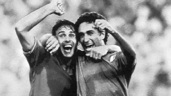 Sin dai Mondiali 1978 scrisse il suo nome nell'elenco dei difensori più forti del mondo e dei calciatori più amati dalle donne. Non a caso, il 'bell'Antonio' Cabrini è al secondo posto.