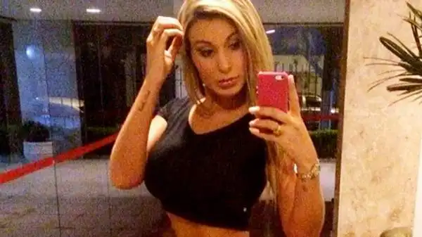 Andressa Urach avvisa tutte le rivali. Al Mondiale nessuna potrà competere con lei in quanto a bellezza.