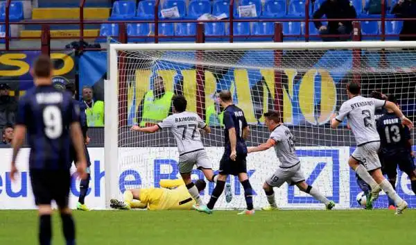 Bonaventura beffa l'Inter. L'Atalanta si impone per 2-1 sulla squadra di Mazzarri, che si ferma dopo sei risultati utili consecutivi.