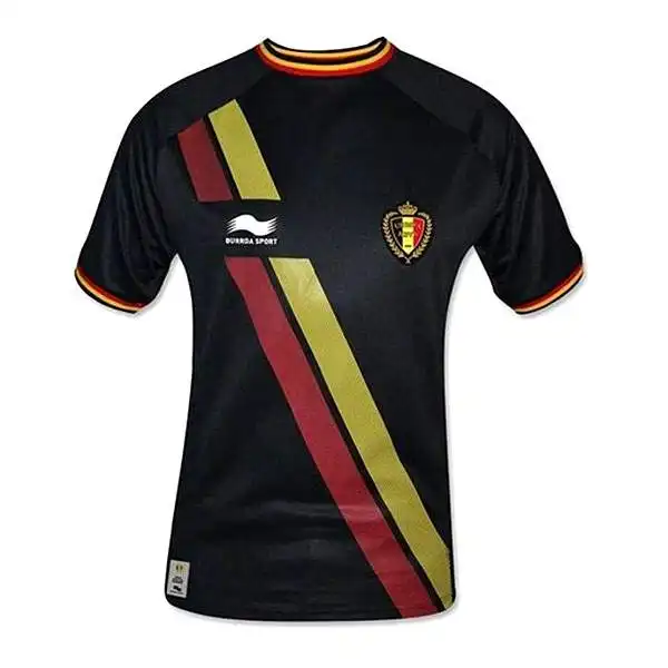 La seconda maglia del Belgio ricorda i colori della bandiera.
