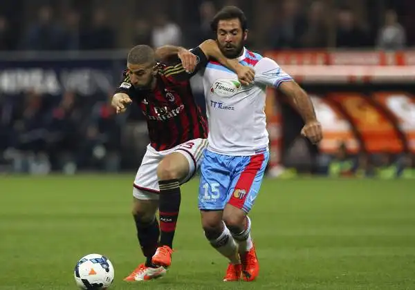 A San Siro vince 1-0 il Milan nonostante un calo nella ripresa: ai rossoneri basta la rete di Montolivo. Per il 'Diavolo' è la quarta vittoria consecutiva: mai era successo prima in stagione.
