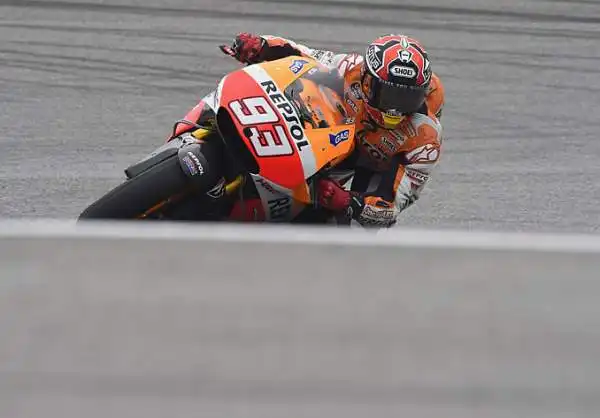 Nel Gran Premio degli Stati Uniti vince il solito Marquez davanti a Pedrosa e alla Ducati di Dovizioso. Ottavo Valentino Rossi.