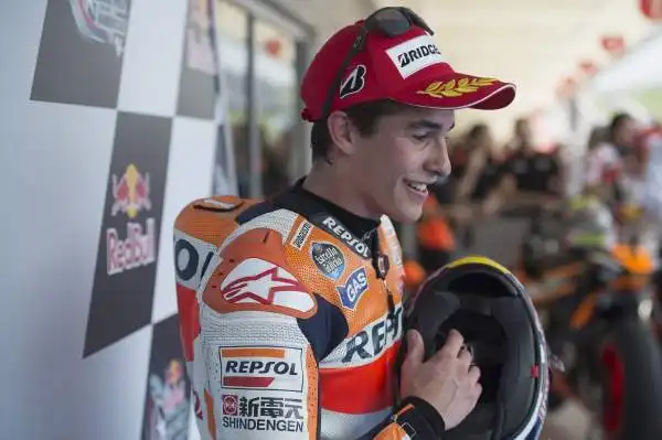 Marquez in pole, Rossi sesto. Lo spagnolo partirà davanti a Pedrosa e Bradl, Valentino in seconda fila dietro a Espargaro e Lorenzo.