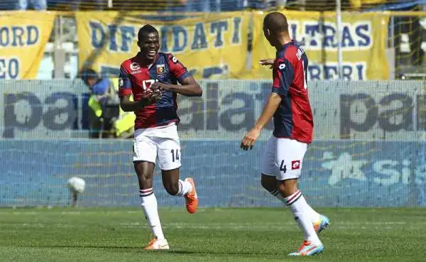 Cassano stecca, il Parma fa 1-1. Sotto gli occhi del ct il barese non incide. Al Tardini segnano Cofie per il Genoa e Schelotto.