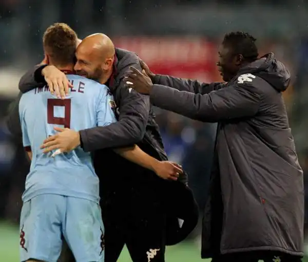 Riecco Florenzi, Roma al fotofinish. Un gol in pieno recupero regala il 2-1 ai giallorossi contro il Torino. Immobile aveva risposto a Destro.