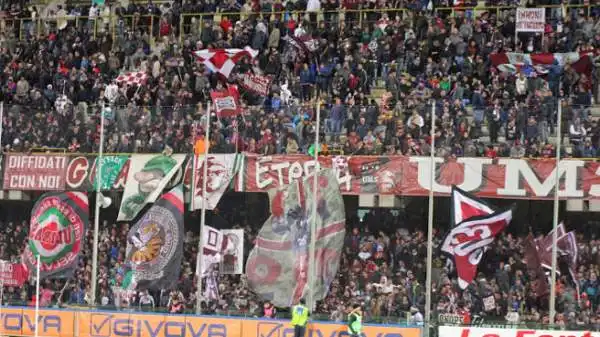 De Cenco fa sognare il Monza, Volpe da fuori area fa esplodere l'Arechi: dopo l'1-0 della Salernitana al Brianteo, l'1-1 regala la Coppa Italia di Lega Pro ai granata di Angelo Gregucci.