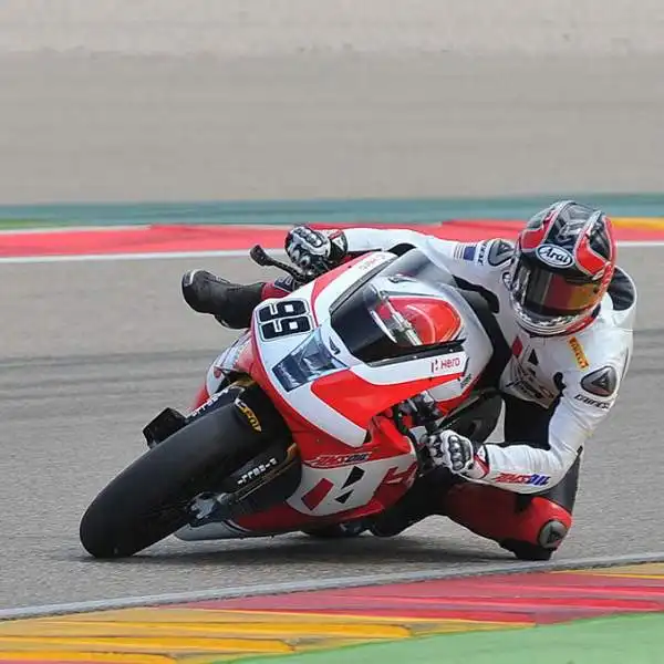 Sykes in Superpole ad Aragon e ventesima partenza dalla pole position per il campione del mondo in carica.