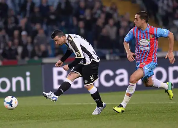 L'Udinese batte il Catania per 1-0 grazie al solito Di Natale e mette sempre più nei guai i siciliani che sono sempre più vicini alla serie B.